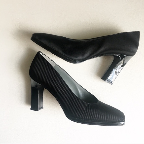 Stuart Weitzman square toe ribbed heels - Picture 1 of 6